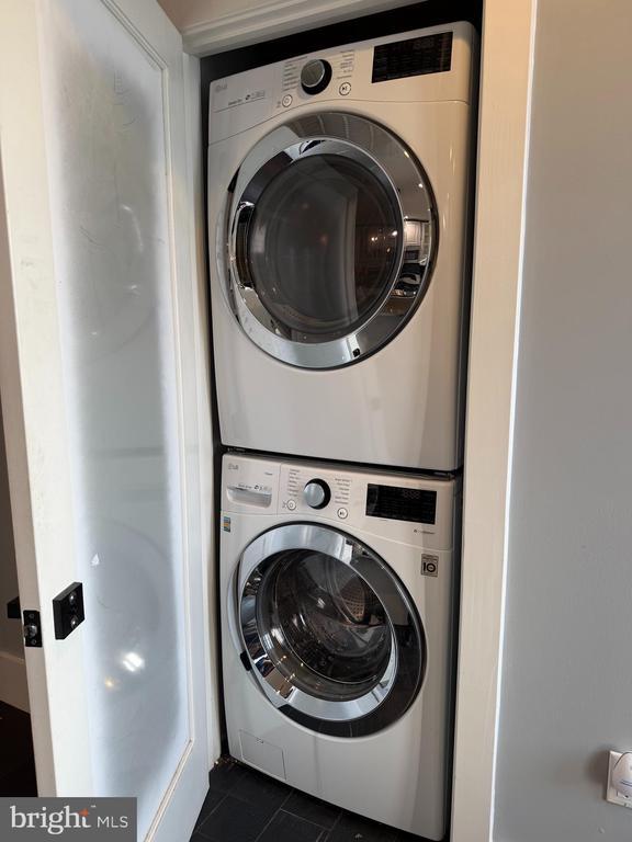 Building Photo - 2913 N St SE