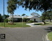 Building Photo - 4300 50th Pl S