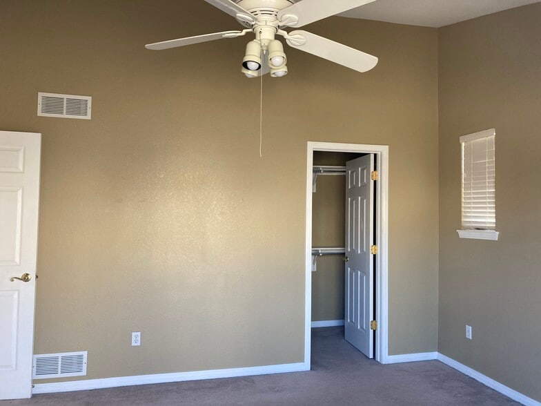 Building Photo - 1727 High Plains Ct
