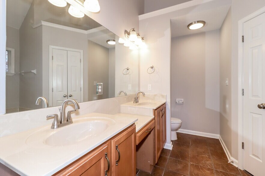 Building Photo - 2658 Breezy Ridge Trail