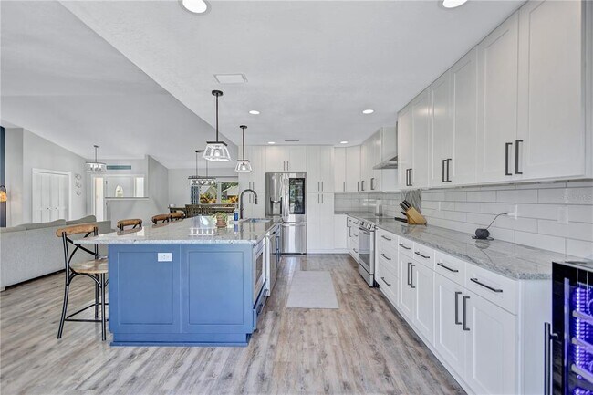 Building Photo - 10825 Christopher Ct
