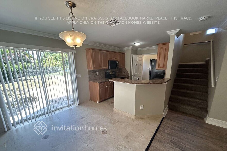 Building Photo - 26880 Silverado E Dr