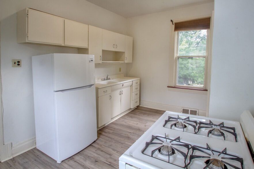 Building Photo - 426 Biddle Ave