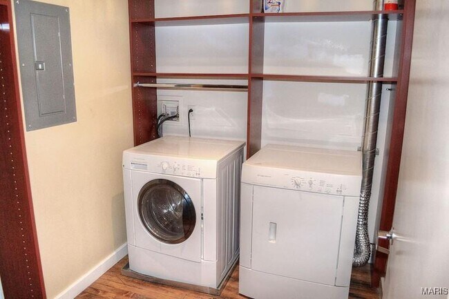 Building Photo - 1520 Washington Ave