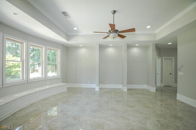 Building Photo - 1660 Briergate Dr