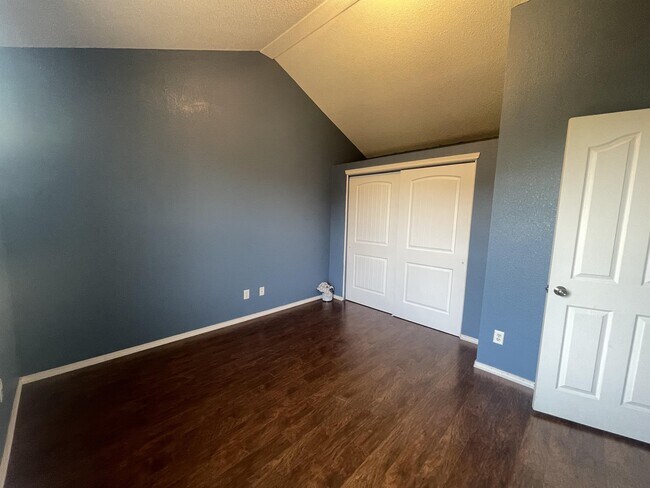 Building Photo - 14201 Pacific Point Dr