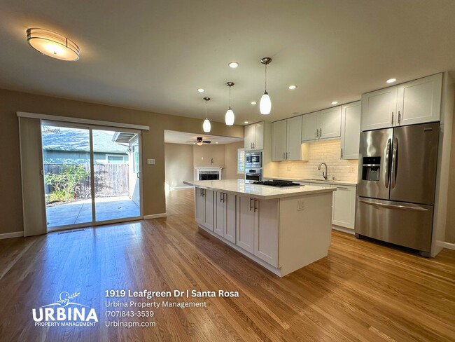 Building Photo - Move-In Ready 3-Bedroom Gem in Santa Rosa with Gorgeous Outdoor Space!