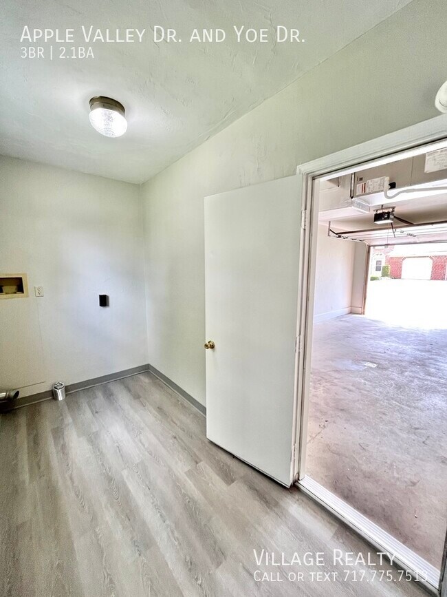 Building Photo - 914 Apple Valley Dr