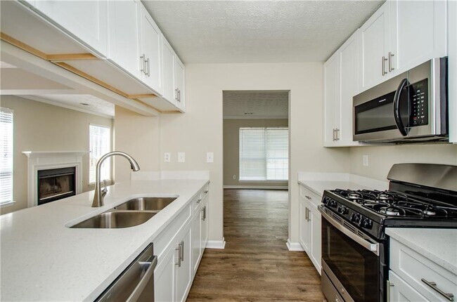 Building Photo - 10840 Mortons Crossing