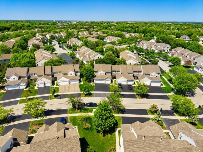 Building Photo - 2912 White Thorn Cir