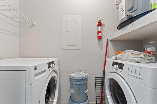 Building Photo - 3505 Sage Rd