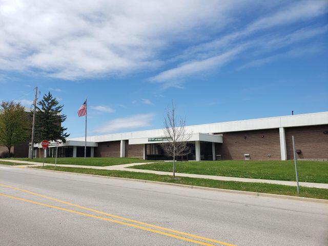 Building Photo - 11325 W Center St