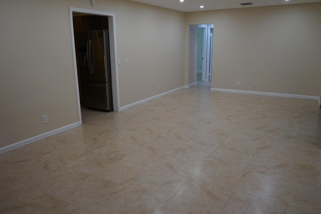 Building Photo - 7420 Champagne Pl