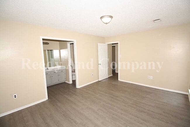 Building Photo - 4178 Brighton Dr