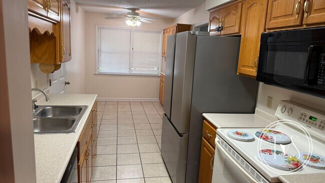 Building Photo - RATE DROP ALERT! (was $1800/month)