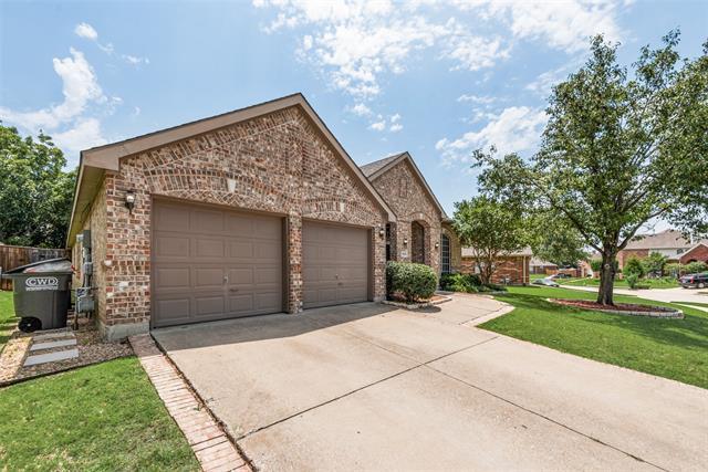Building Photo - 5909 Meadowcrest Ln