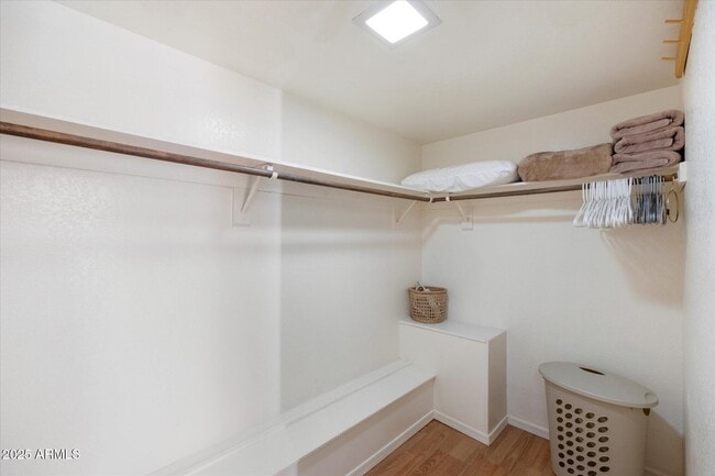 Building Photo - 37300 N Tom Darlington Dr