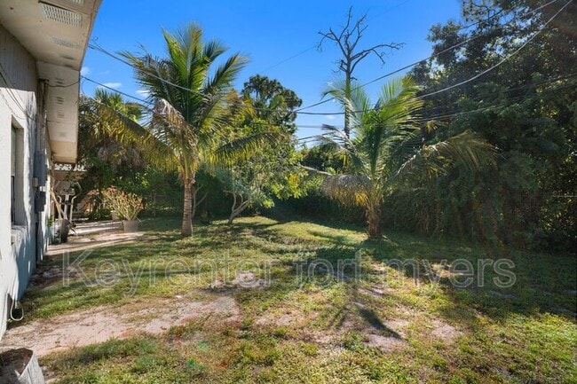 Primary Photo - 1706 Cypress Dr