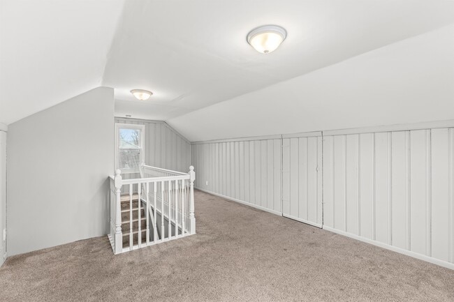Building Photo - 6938 Fenton St