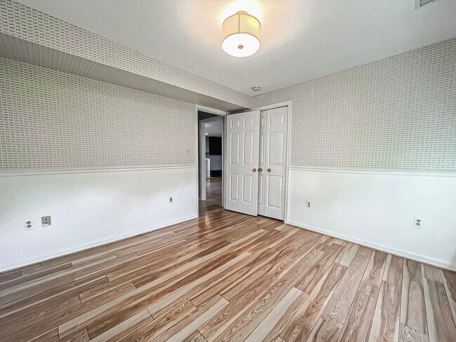 Building Photo - Magnificent 5 Bed 3 Bath Colonial Home Sitting On Massive Lot In Sought After Cabels Mills