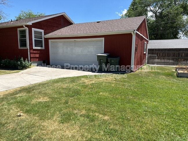 Building Photo - 1741 Ouray Ave