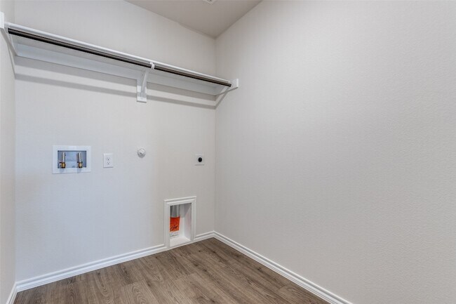 Building Photo - 1640 Basalt Ln