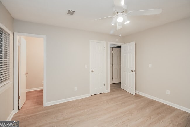 Building Photo - 10084 Silent Trail