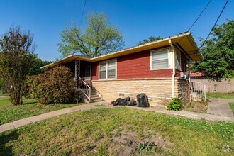 Building Photo - 4005 S Zenith Ave Triplex