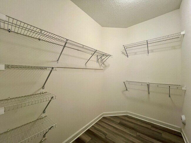 Building Photo - 3-Bed, 2-Bath Condo with Garage! One month...