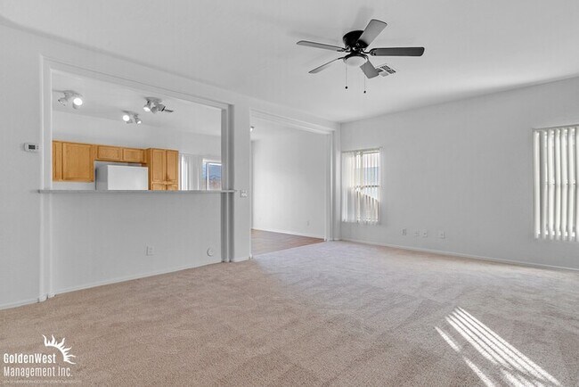 Building Photo - Updated 3Bdm 2Ba Home in Surprise!