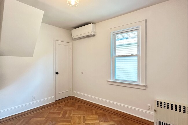 Building Photo - 71-51 Kessel St