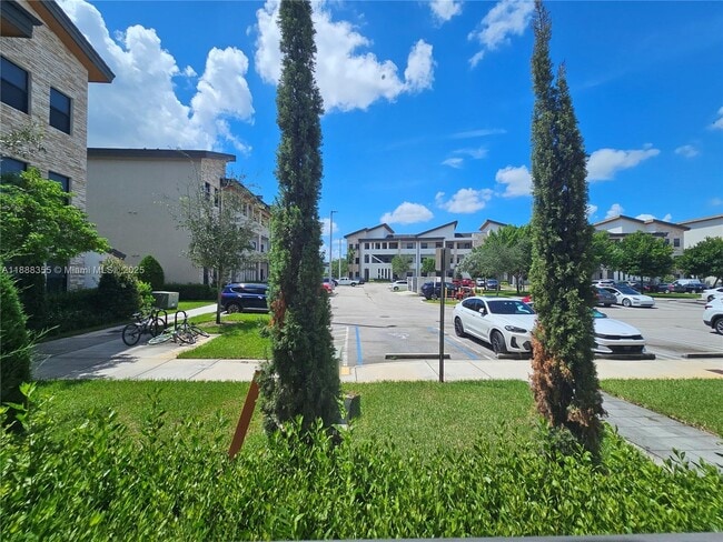 Building Photo - 7831 NW 104th Ave
