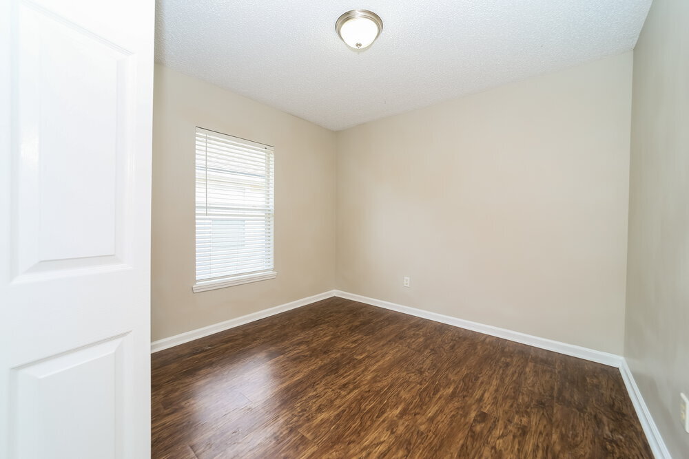 Building Photo - 2631 Creek Ridge Dr