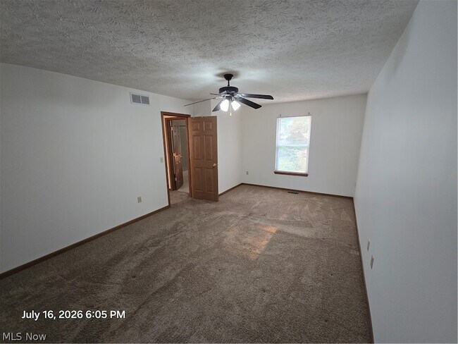 Building Photo - 6400 Monroe Ln