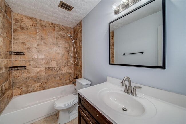 Building Photo - 280 Winding River Dr