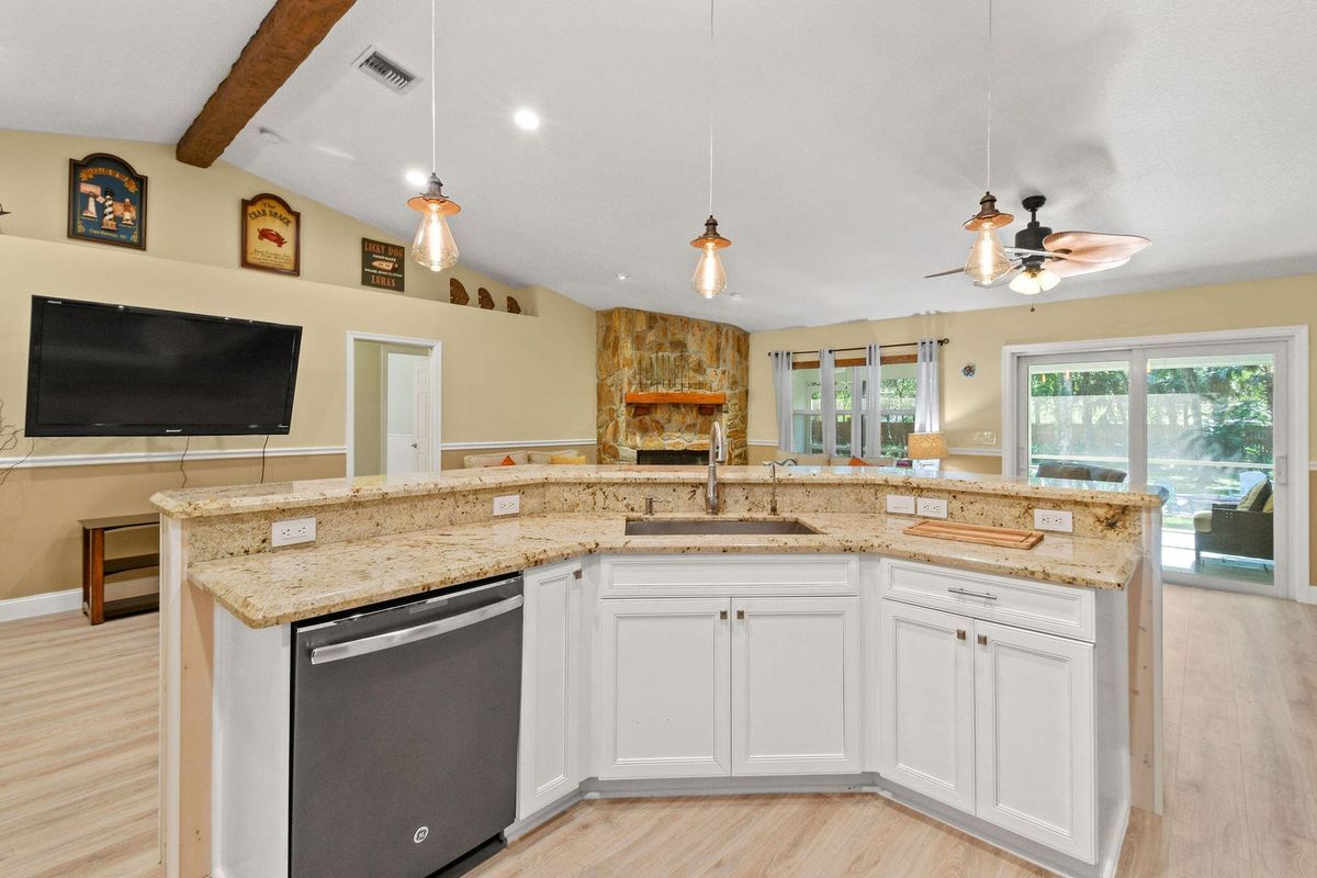 Building Photo - 17861 Winterhawk Trail