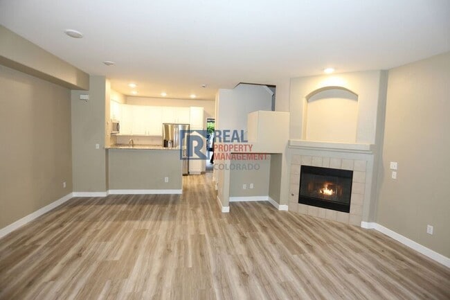 Building Photo - 8417 Stonybridge Cir