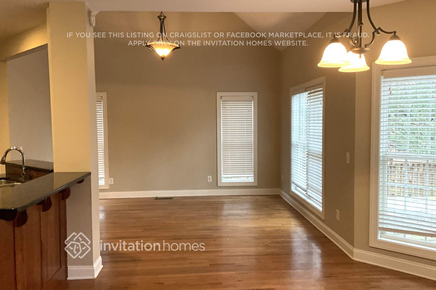 Building Photo - 5253 Monarch Dr