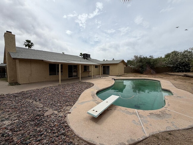 Building Photo - 5102 E Bannock St