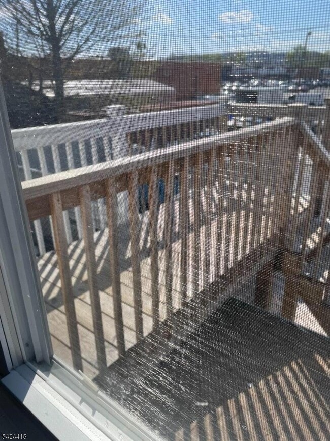 Building Photo - 454 E 31st St