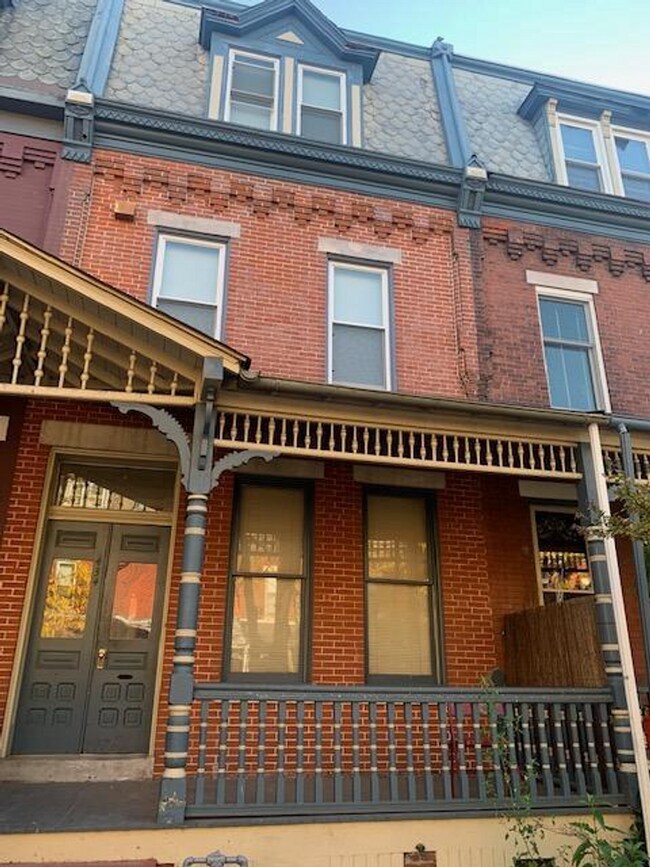 Building Photo - 434 Chambers Ave