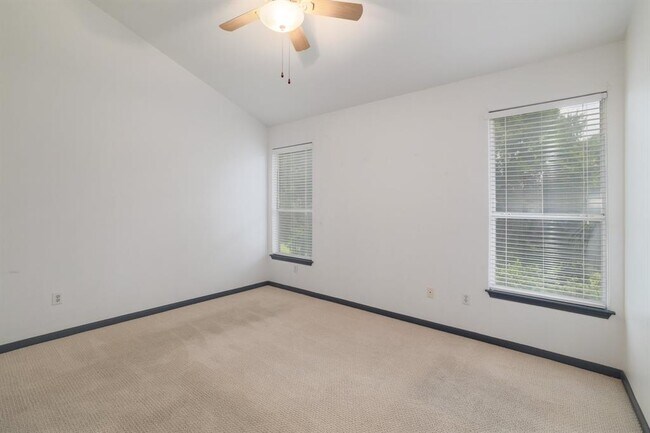 Building Photo - 4620 W William Cannon Dr