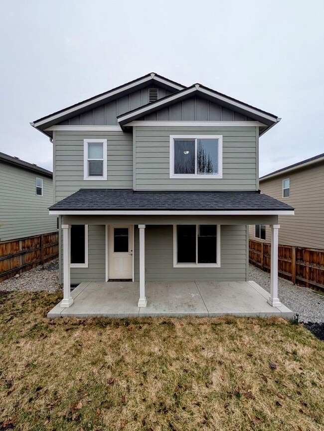 Building Photo - 3-Bed, 2.5-Bath Townhome w/ 2-Car Garage! *Eastmont School District*