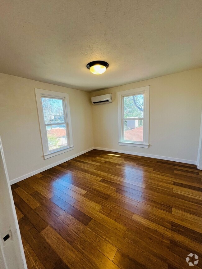 Building Photo - 4727 West 33rd Avenue