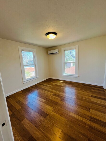 Primary Photo - 4727 West 33rd Avenue