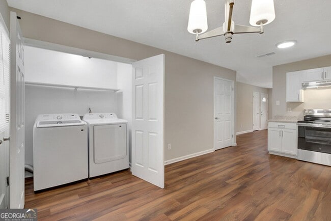 Building Photo - 105 Belle Dr