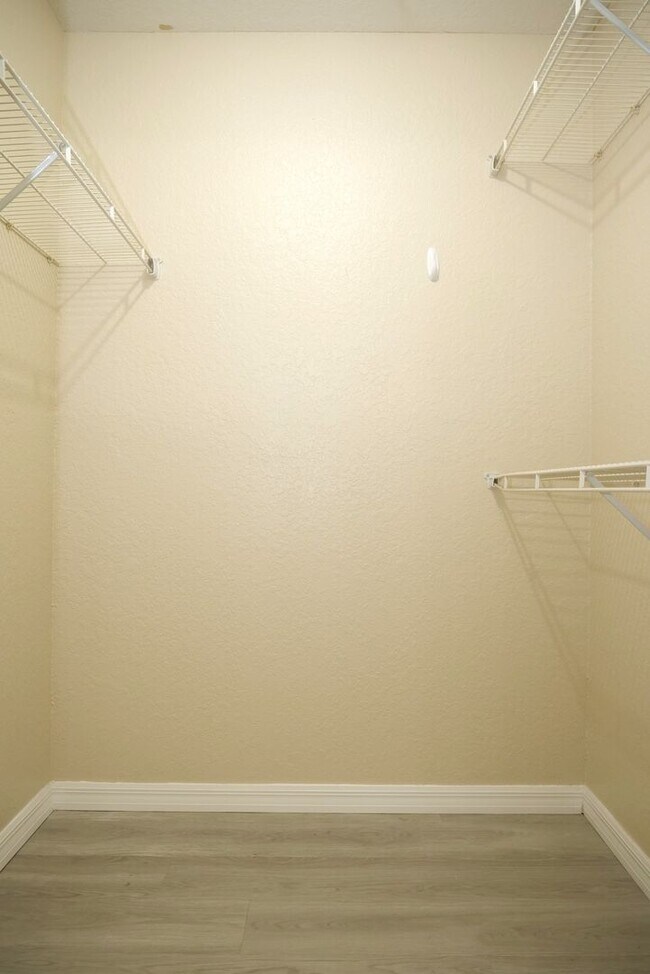Building Photo - Lovely 2 bedroom 2 bath Condo in Audubon V...