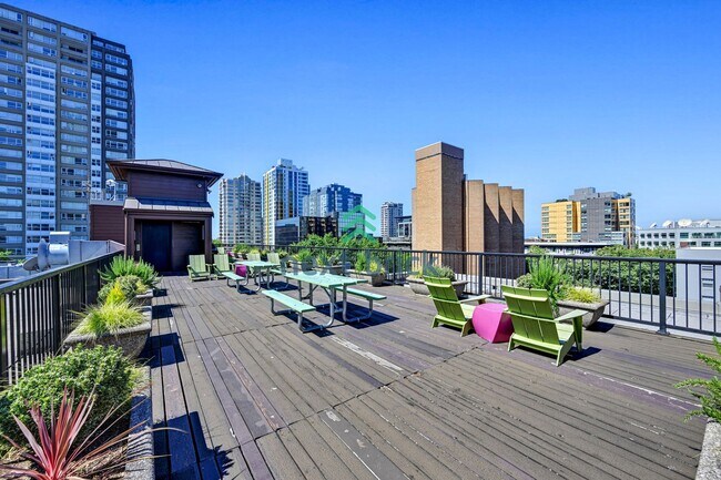 Building Photo - Modern Studio in the Heart of Seattle For ...