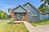 Building Photo - 1131 W Owings St