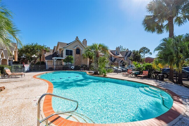 Building Photo - 2300 Old Spanish Trl